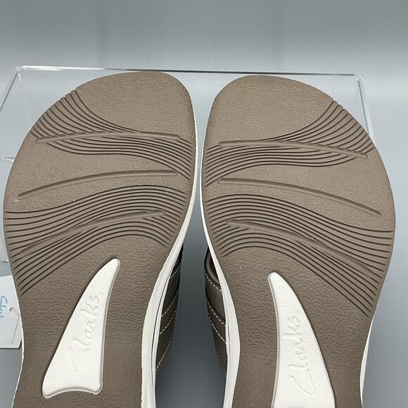 NEW Clarks Women’s Cloudsteppers Brinkley Flora Flip Flop Sandal Pewter Size 11M - Picture 10 of 10